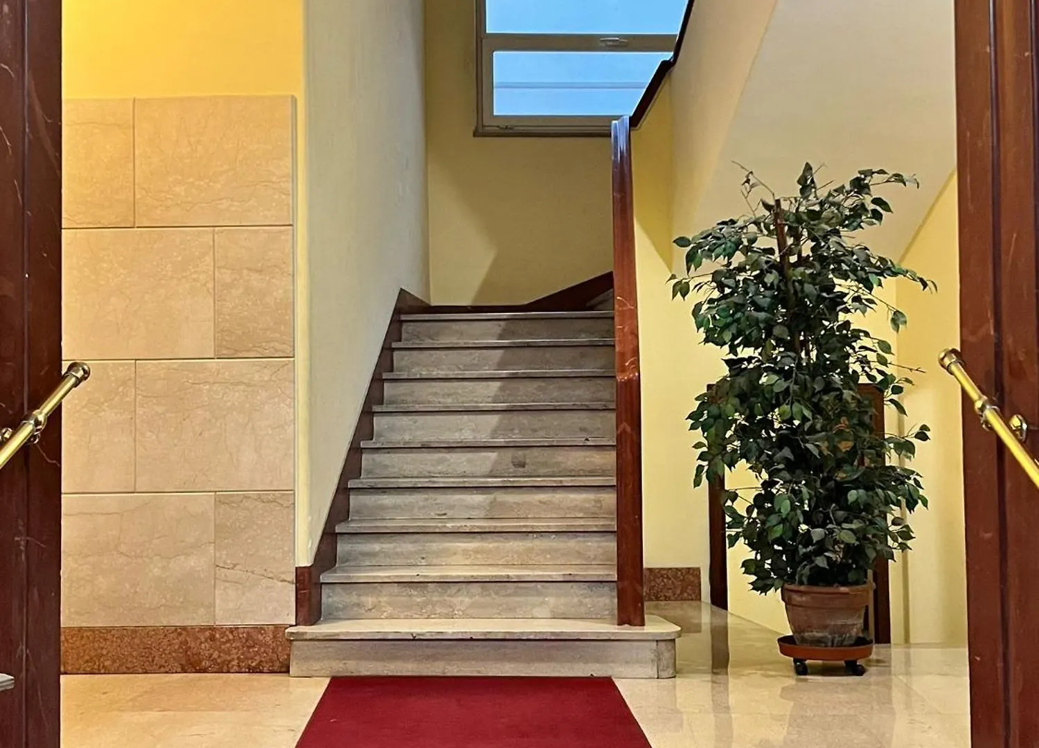 Отель Domus Bella Roma Италия