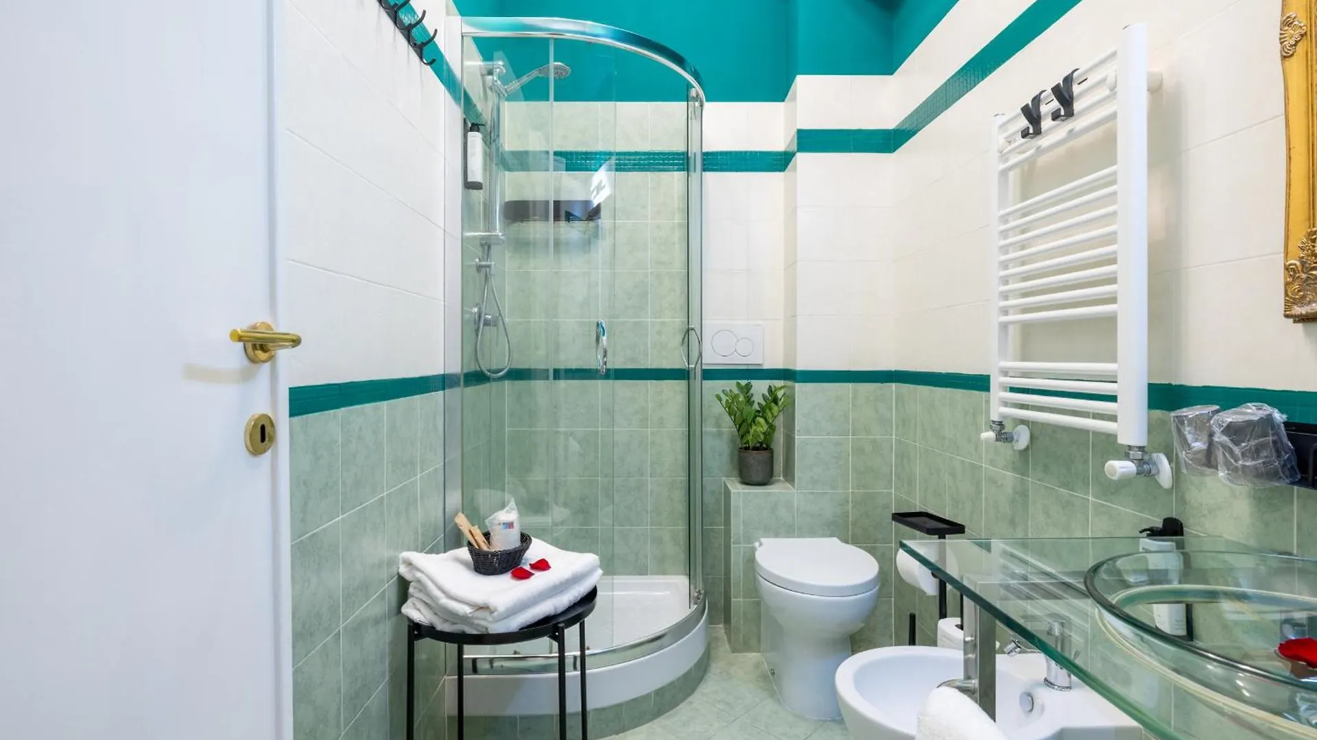 Отель Domus Bella Roma