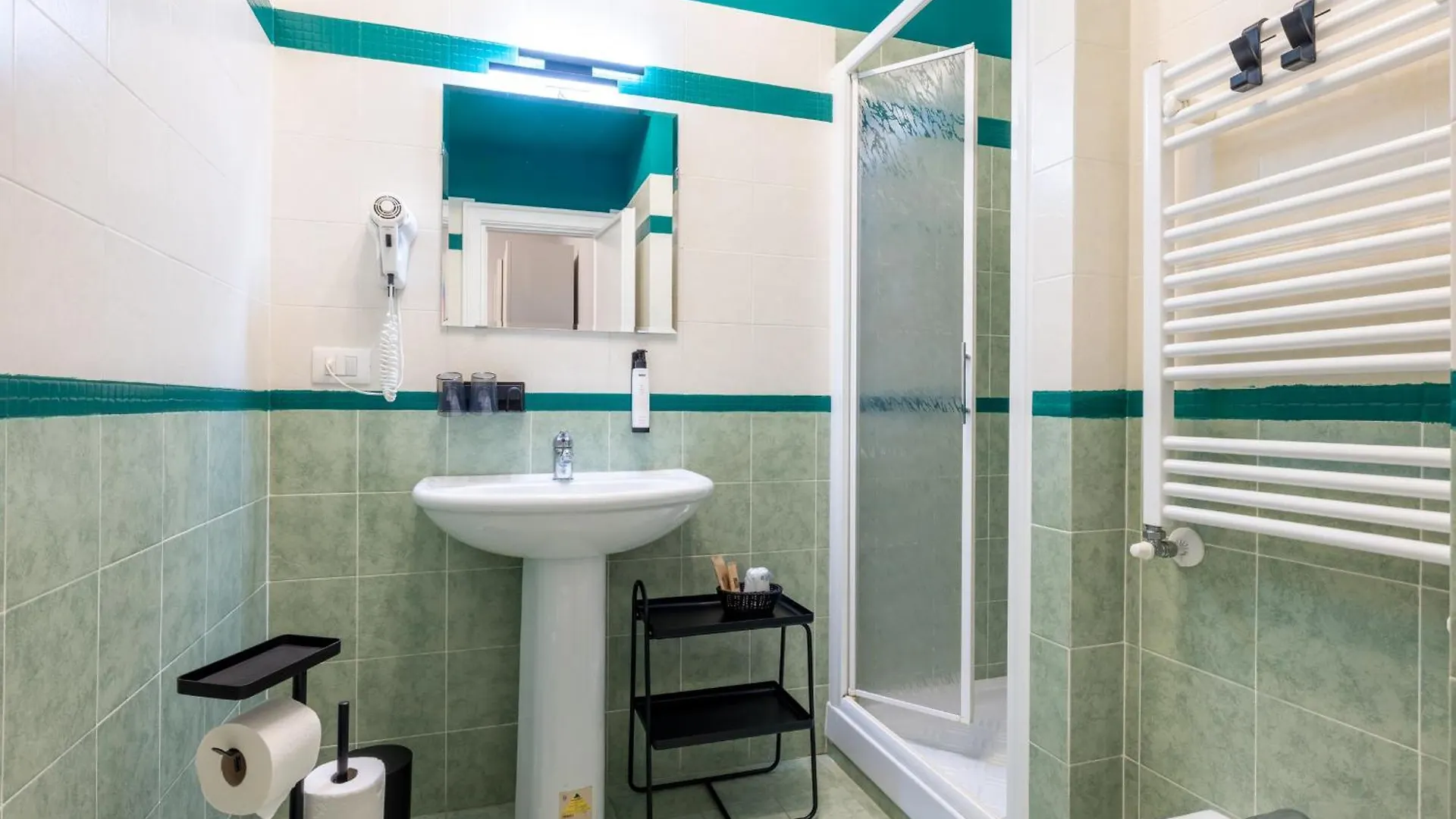 Отель Domus Bella Roma Рим