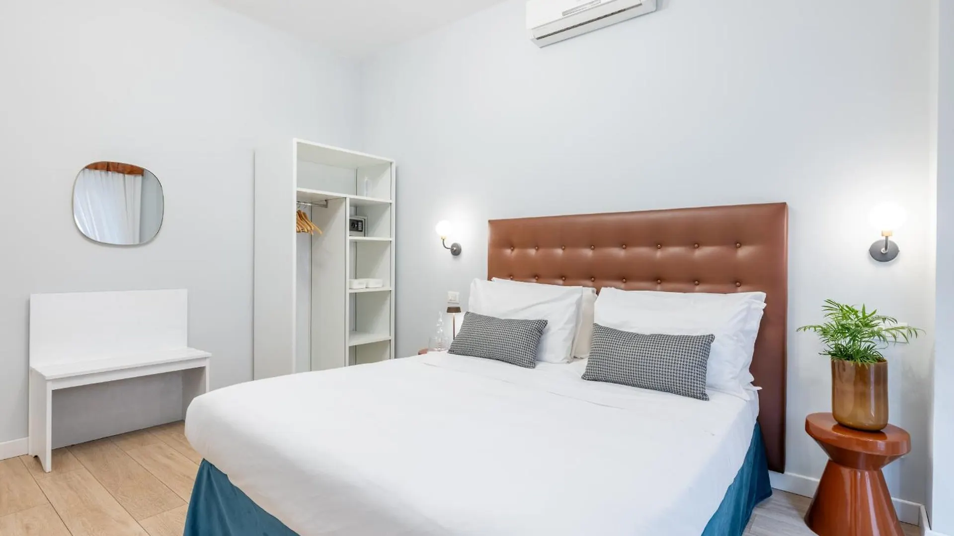 Отель Domus Bella Roma 0*, Рим Италия