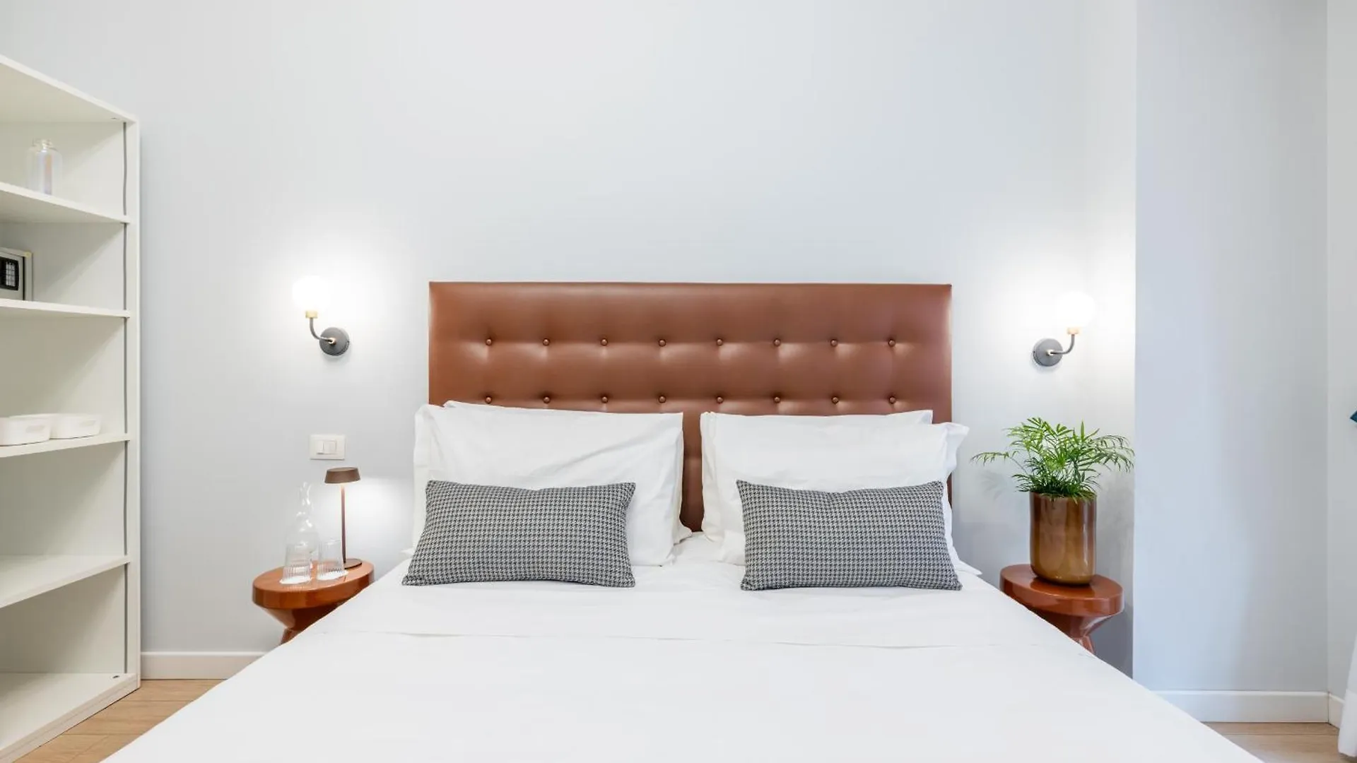Отель Domus Bella Roma Рим